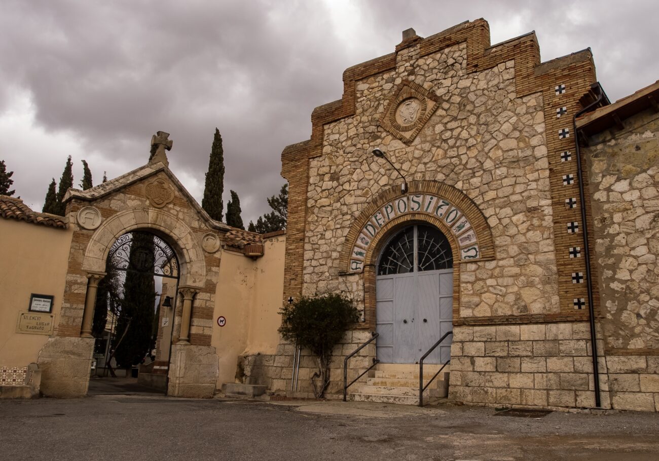 Esquelas.es | El PSOE de Teruel quiere que el cementerio disponga de una zona para enterramientos islmicos