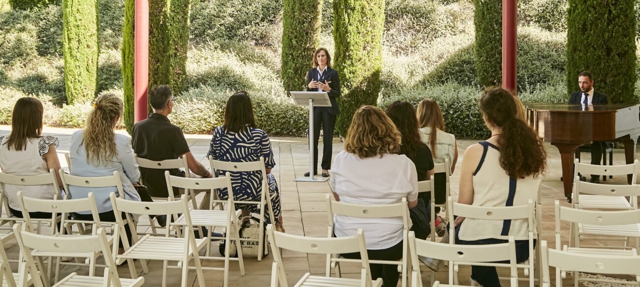 Esquelas.es | ltima presenta un espacio para ceremonias al aire libre en los jardines del tanatorio-crematorio de Sitges