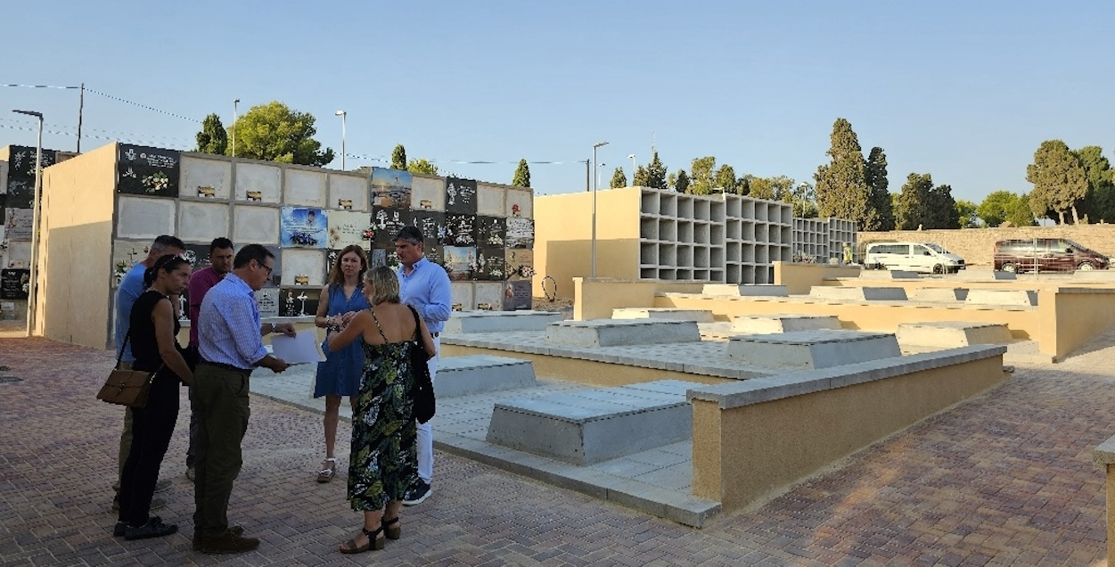 Esquelas.es | Villajoyosa abre un rea del cementerio donde se han construido nuevos nichos y fosas