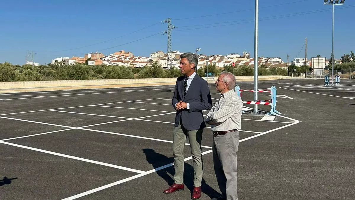 Esquelas.es | La Diputacin de Crdoba ha creado un aparcamiento de 104 plazas en el cementerio de Santaella