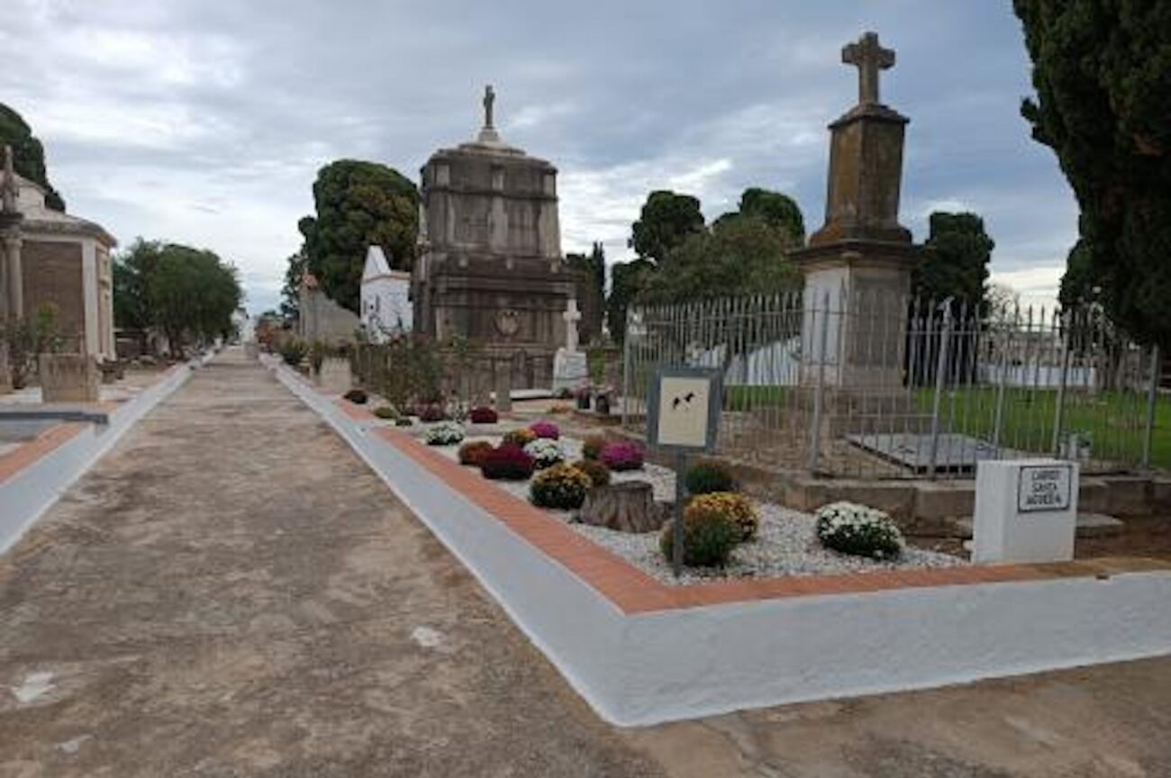 Esquelas.es | Vinaroz realiza trabajos de mejora en su cementerio con vistas a la festividad de Todos los Santos