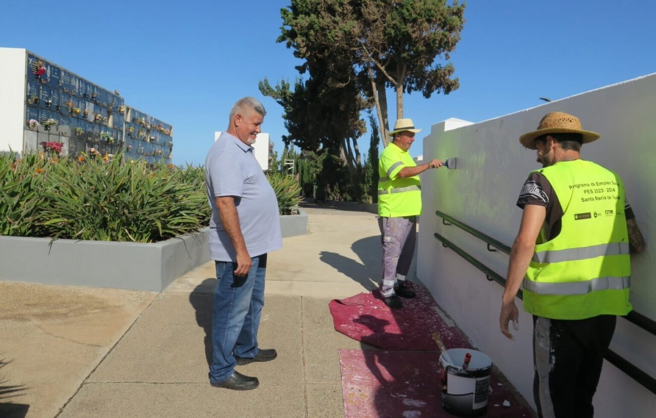 Esquelas.es | Gua ejecuta obras de mejora en el cementerio de La Atalaya y renueva el mobiliario del velatorio municipal