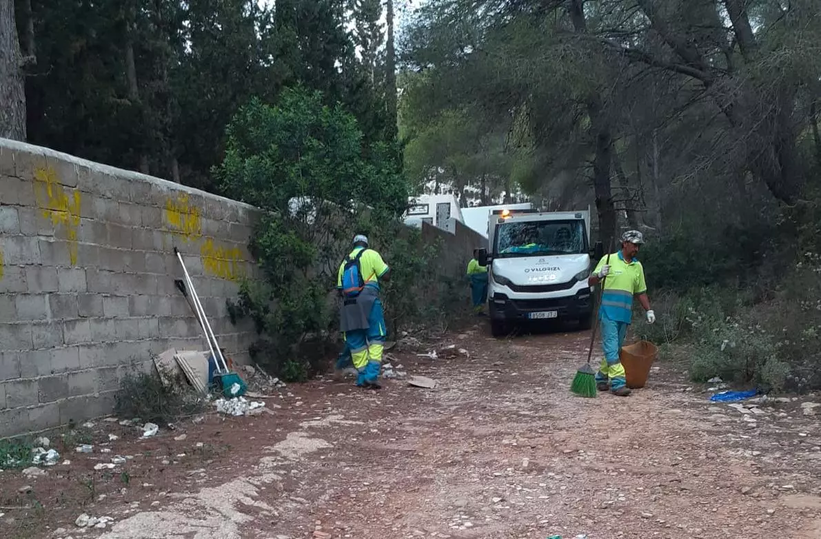 Esquelas.es | Retiran ms de 600 kilos de basura del Cementerio Nuevo de Ibiza