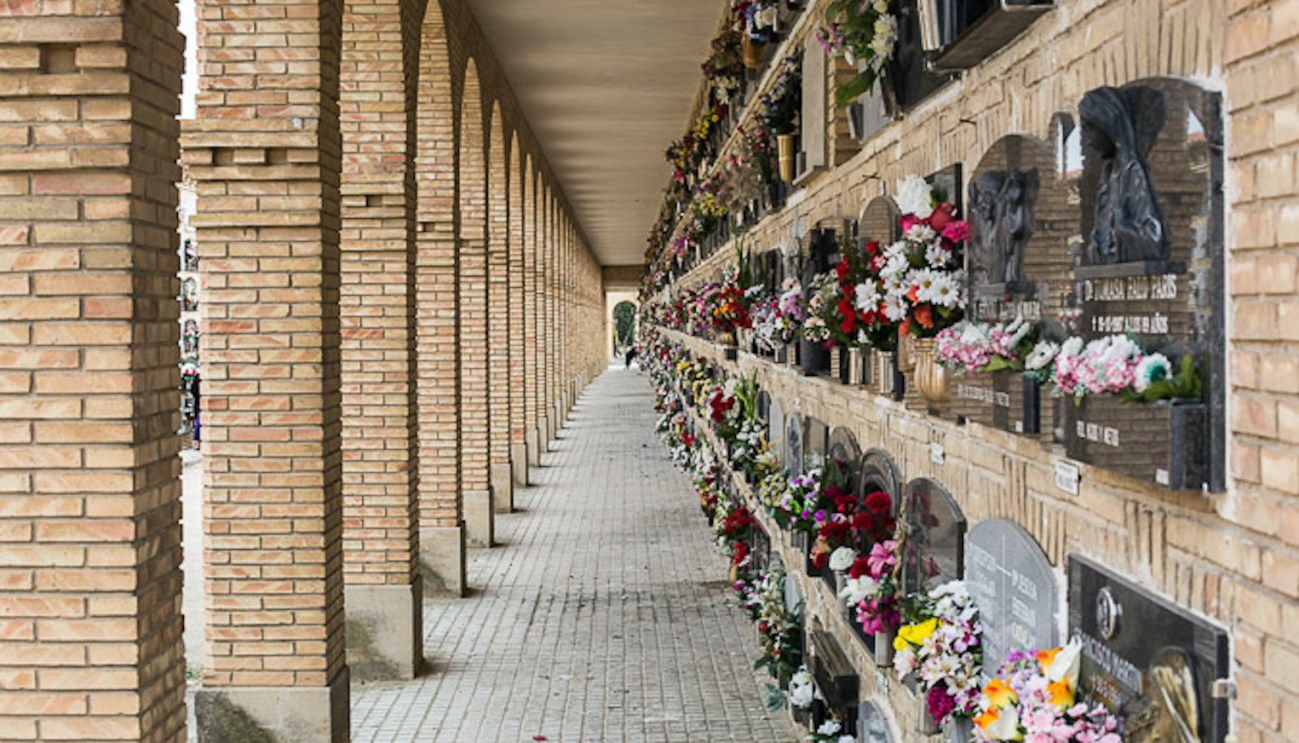 Esquelas.es | Cerca de 300 propuestas recibidas para los concursos: epitafios, fotografa y relatos del Cementerio de Torrero