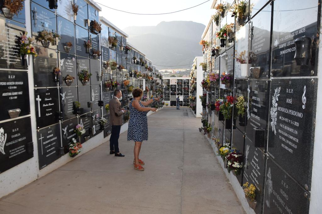 Esquelas.es | Se construyen 140 nuevos nichos en el cementerio de San Isidro de Gldar junto a obras de mejora