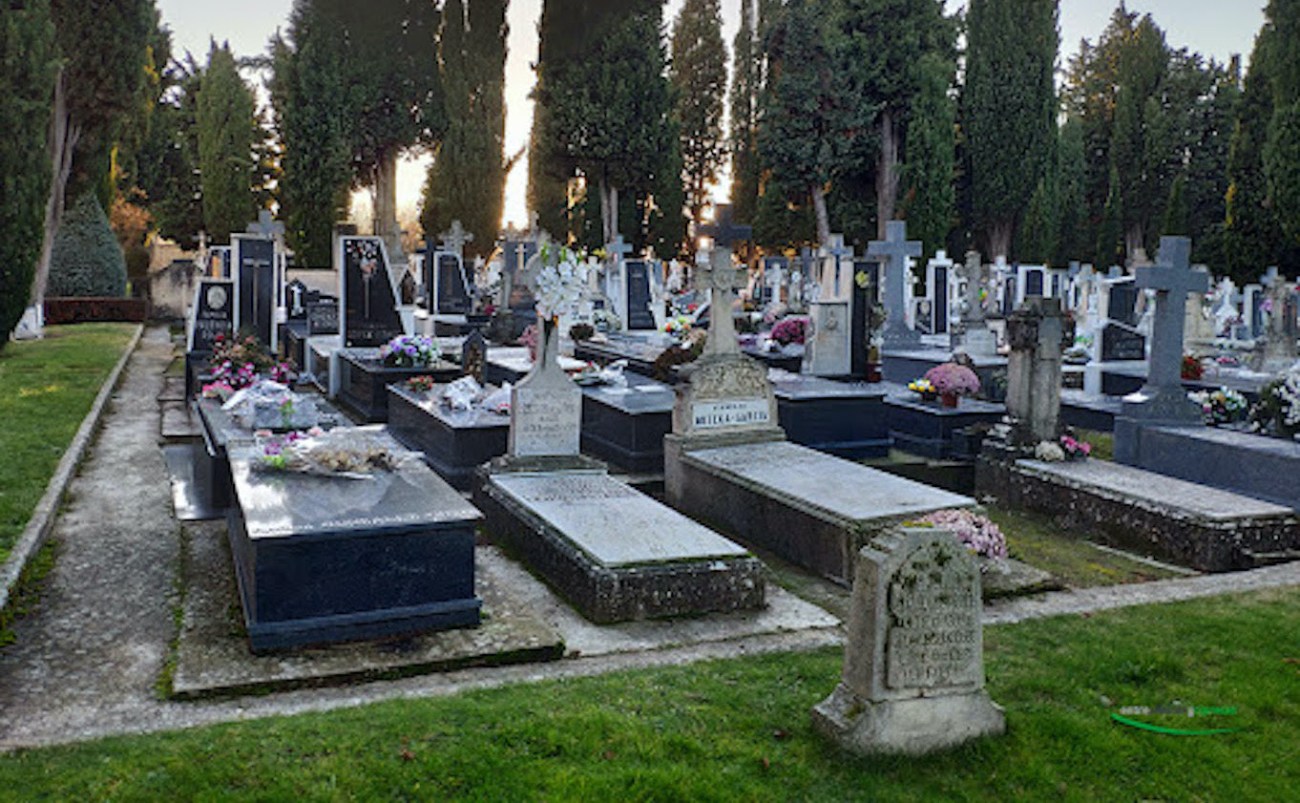 Esquelas.es | Las conductas incvicas en el cementerio de Burgos sern sancionadas con multas de hasta 3.000?