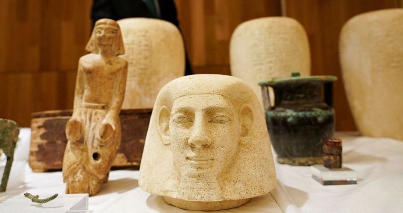 Esquelas.es | Espaa devuelve a Egipto estatuillas y vasijas funerarias introducidas de contrabando