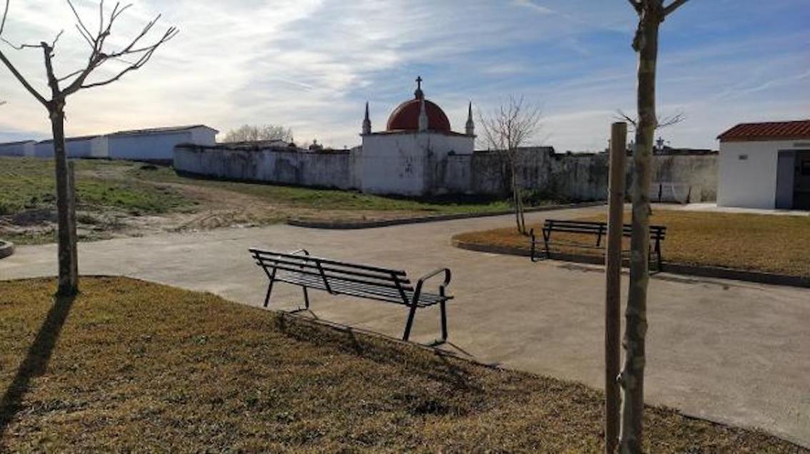 Esquelas.es | Adjudican la ampliacin de la calle principal del cementerio nuevo de Jaraz de la Vera