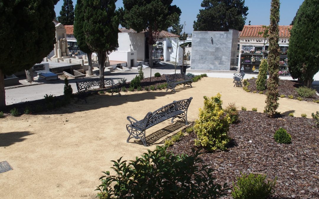 Esquelas.es | Usuarios del cementerio de Villena solicitan que se posibilite la realizacin de enterramientos en tierra