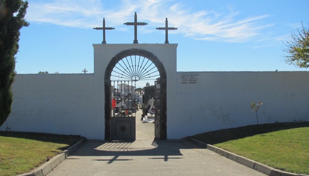 Esquelas.es | El BOP de Cceres hace oficial el traslado de unidades de enterramiento del cementerio de Jaraz de la Vera