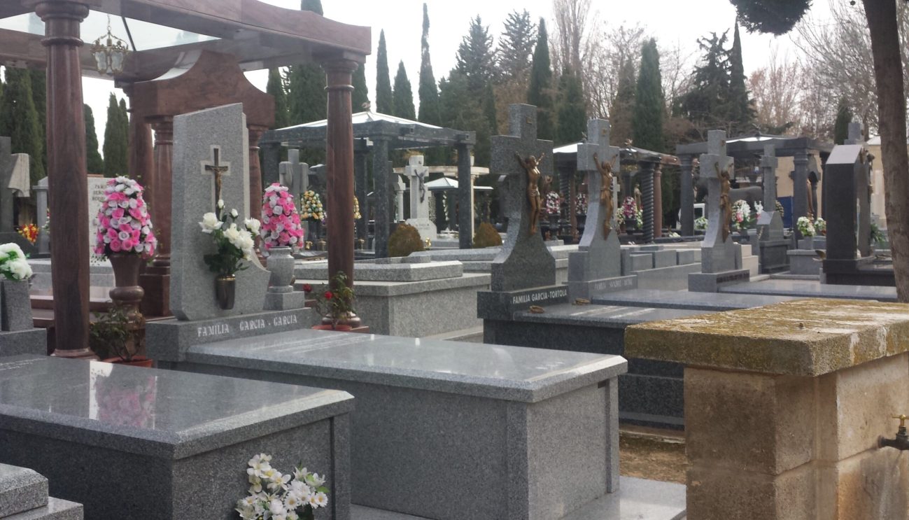 Esquelas.es | Albacete ampla el nmero de unidades de enterramiento de su cementerio y pedanas