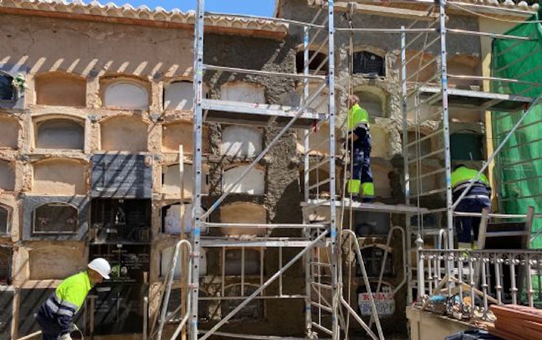 Esquelas.es | Jumilla realiza obras de rehabilitacin en las zonas de nichos ms antiguos del cementerio