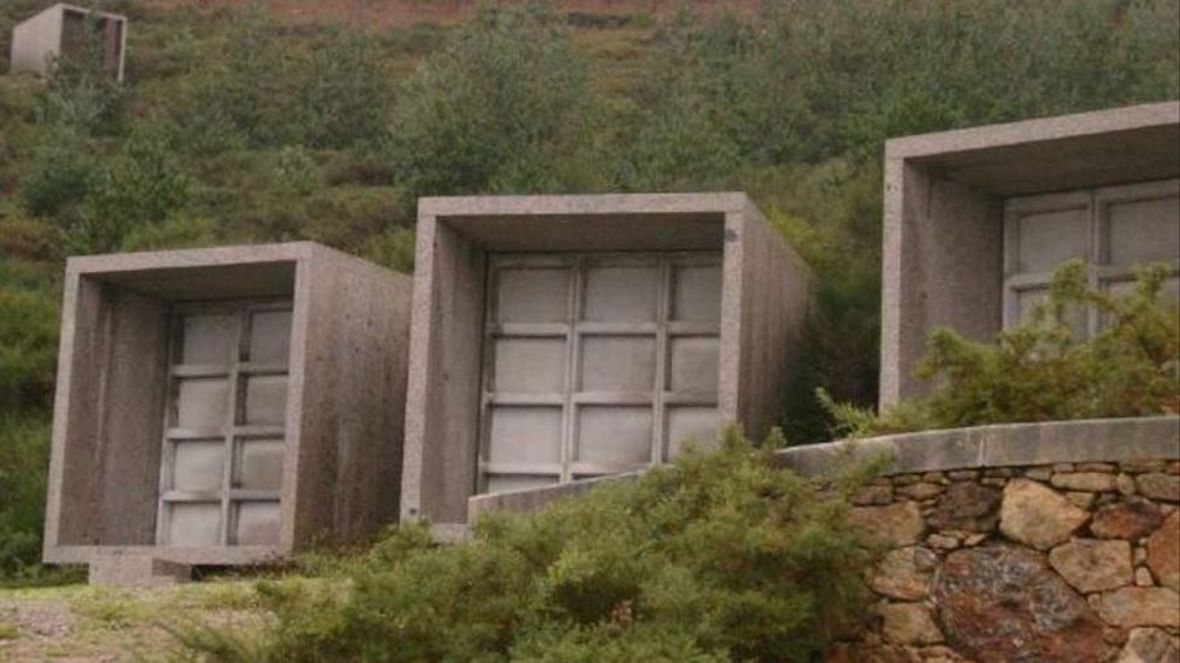 Esquelas.es | El icnico cementerio de Fisterra que lleva 25 aos esperando su conclusin