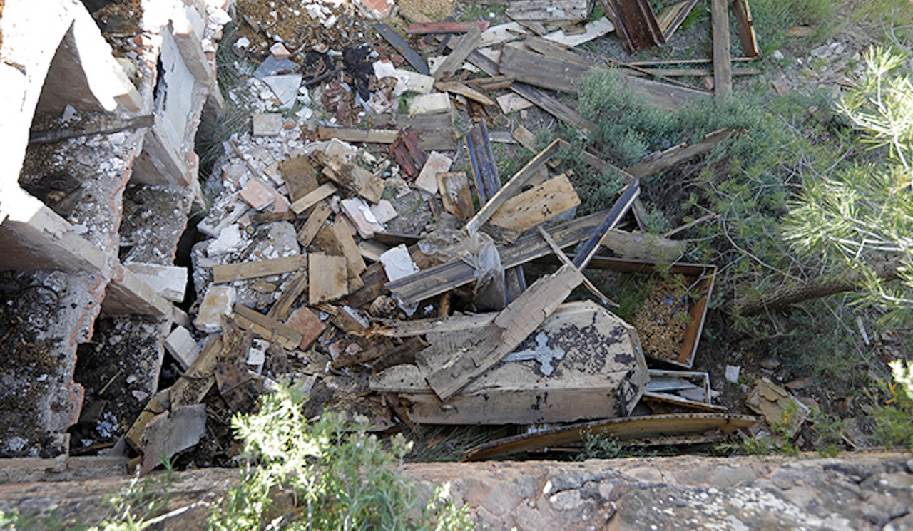 Esquelas.es | El Ayuntamiento de Aguilar de Segarra ayudar al traslado de los restos de las tumbas profanadas