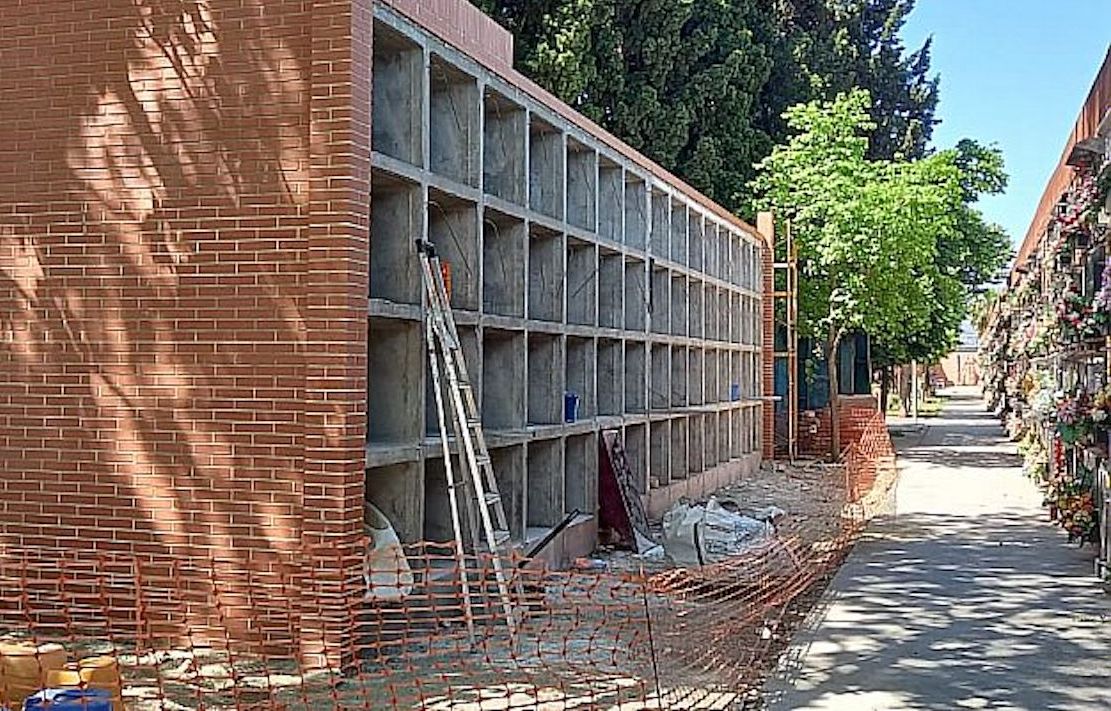 Esquelas.es | El cementerio de Alacuás construye un bloque de 60 nuevos nichos junto a la reparación de las cubiertas