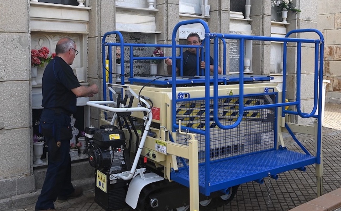 Esquelas.es | Ceuta incorpora un elevador portafretros para el cementerio catlico de Santa Catalina