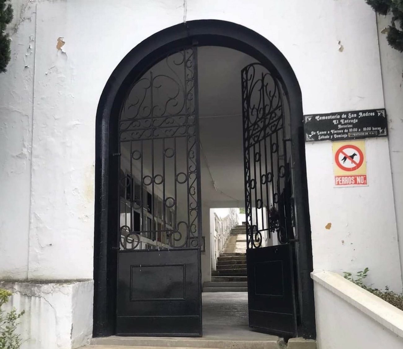 Esquelas.es | El cementerio de la localidad de El Entrego cerrará definitivamente sus puertas el próximo 1 de enero de 2023