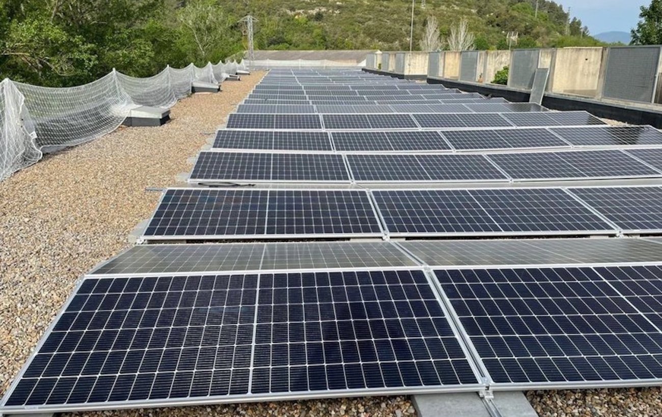 Esquelas.es | Mmora instala placas solares, ms sostenibles en su tanatorio de Gerona