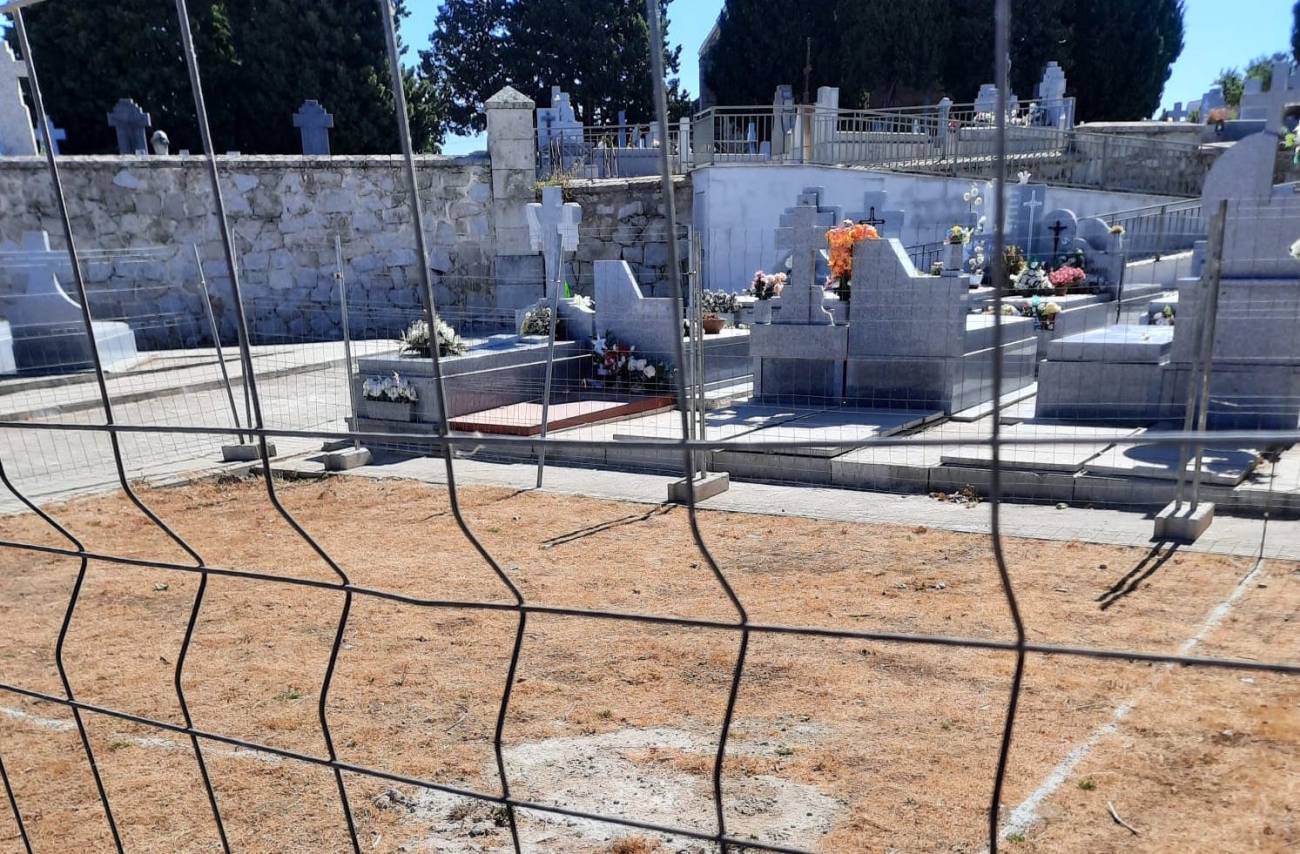 Esquelas.es | Amplan el cementerio de Valdemorillo con la construccin de 60 nuevos nichos y 12 tumbas