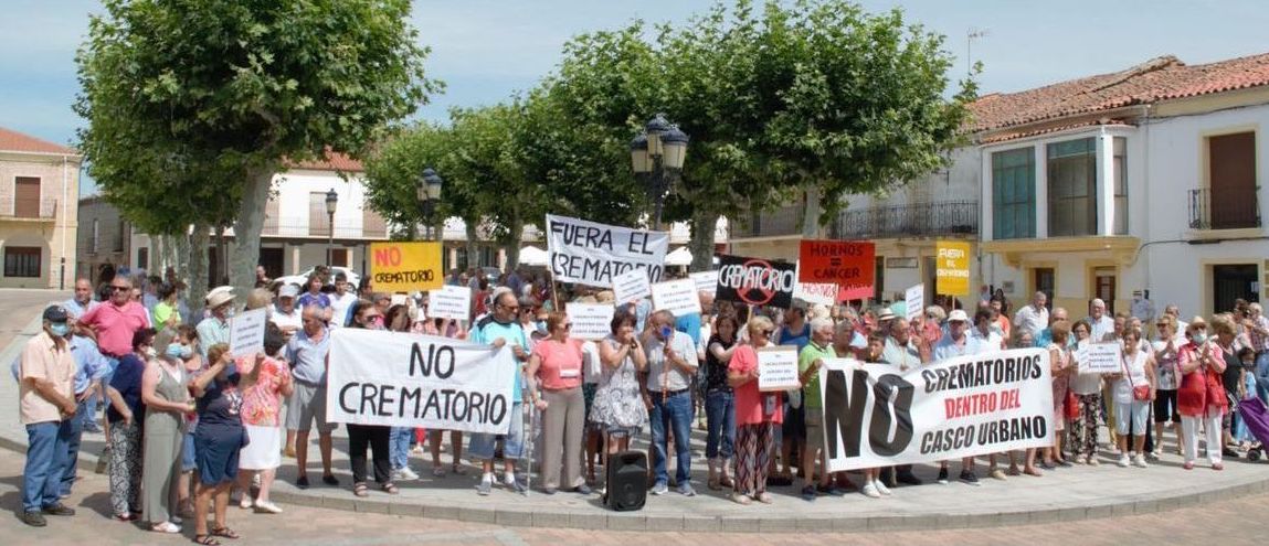 Esquelas.es | Vecinos de Fuentesaco presentan al Ayuntamiento 802 firmas contrarias a la construccin de un tanatorio-crematorio