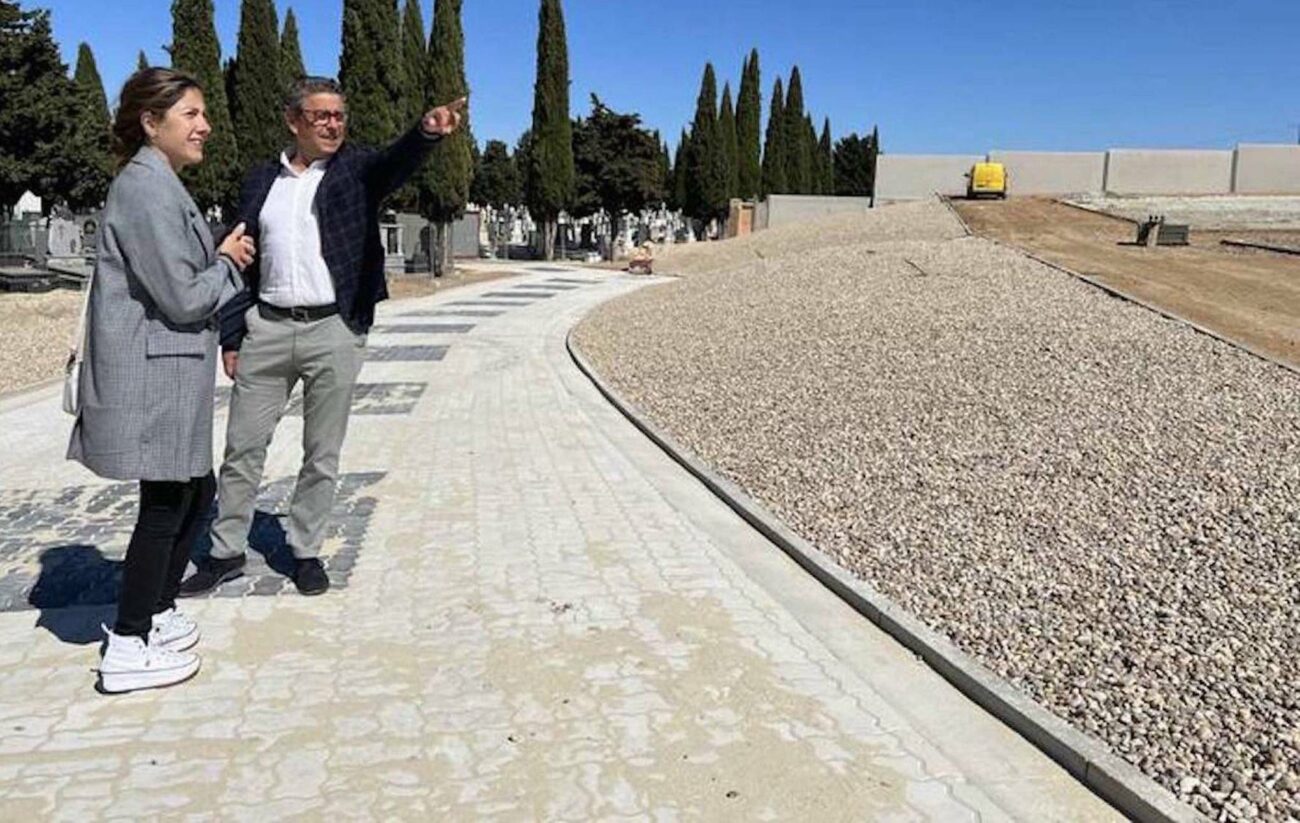 Esquelas.es | Amplan ms de 16.500 metros cuadrados el cementerio de Palencia y construyen 1.383 nuevas sepulturas