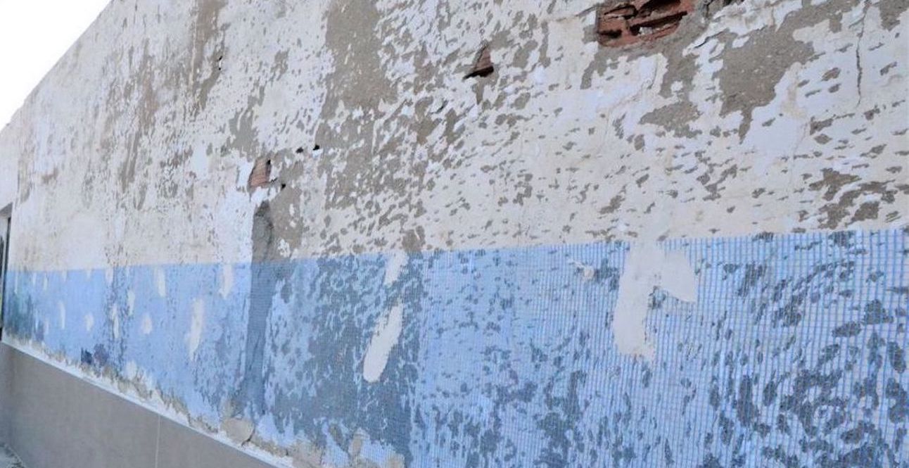 Esquelas.es | Inician la reforma de la fachada del cementerio de Rojales para eliminar las persistentes humedades