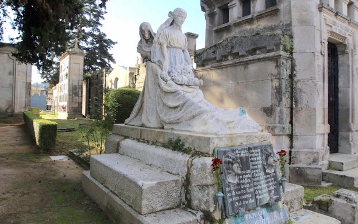 Esquelas.es | El Ayuntamiento de Vigo inicia a las visitas guiadas, gratuitas y teatralizadas al cementerio de Pereir