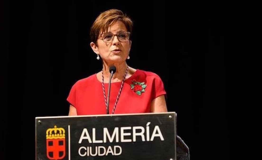 Esquelas.es | La portavoz del PSOE de Almería denuncia que existe «colapso» en el cementerio de La Cañada