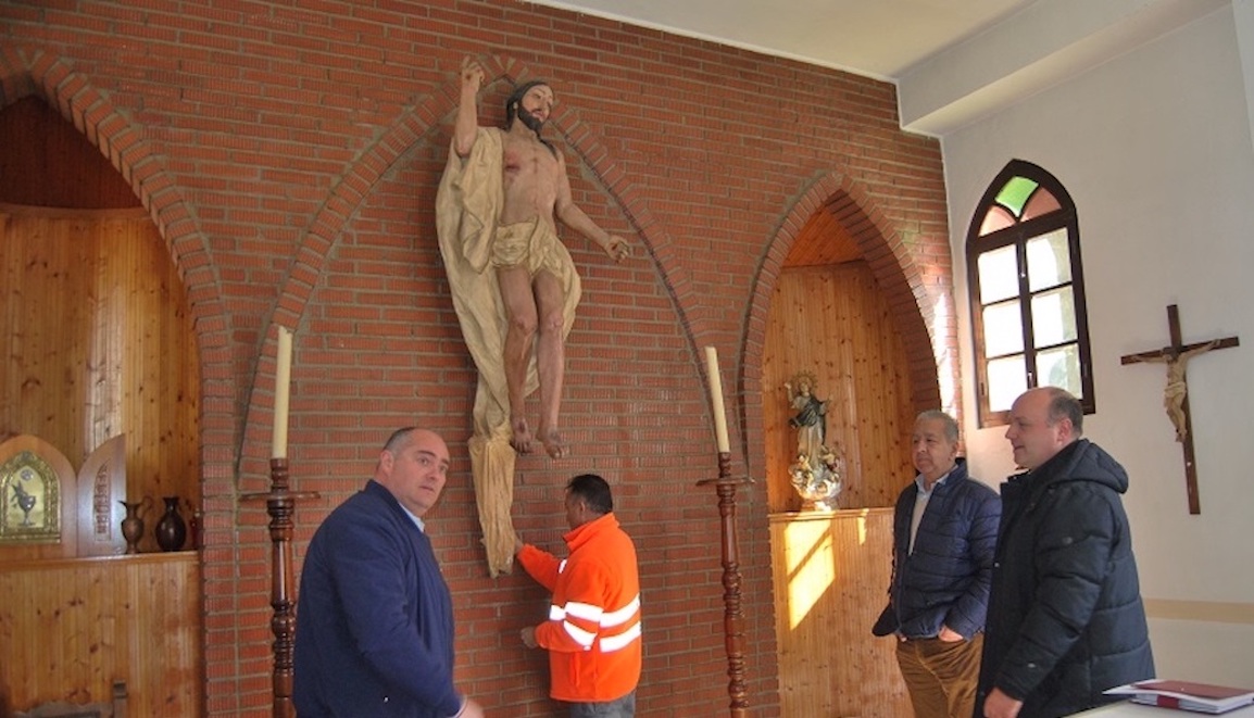Esquelas.es | La talla de Jess Resucitado del cementerio de Lucena regresa a la capilla de Jess Nazareno