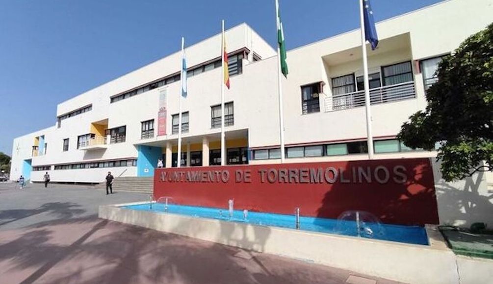 Esquelas.es | El Ayuntamiento de Torremolinos aprueba la bajada de las tasas del cementerio entre un 20 y un 50%