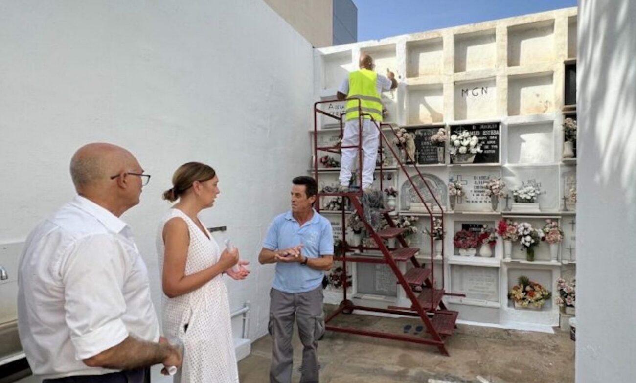 Esquelas.es | Acometen trabajos de reforma junto con una nueva rampa de acceso en el cementerio de San Miguel de Nerja