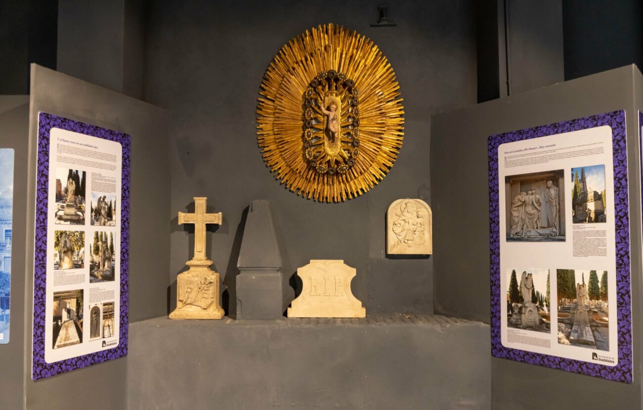 Esquelas.es | El cementerio de Guadalajara inaugura un espacio musestico con piezas funerarias