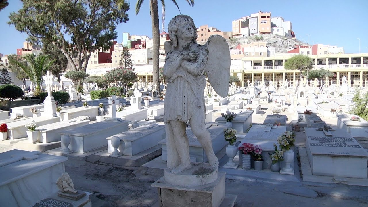 Esquelas.es | La Hermandad de Veteranos de Almería visitó el cementerio, los recintos fortificados y el Museo