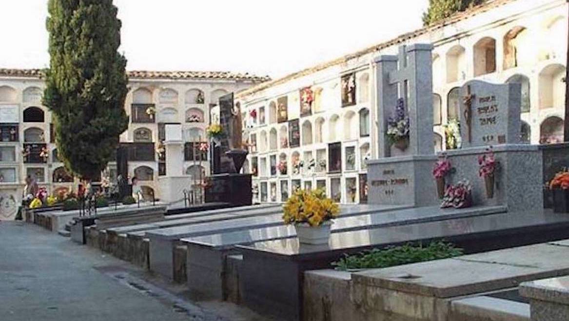 Esquelas.es | El cabildo reorganiza los ttulos de nichos, tumbas y panteones del cementerio de Barbastro