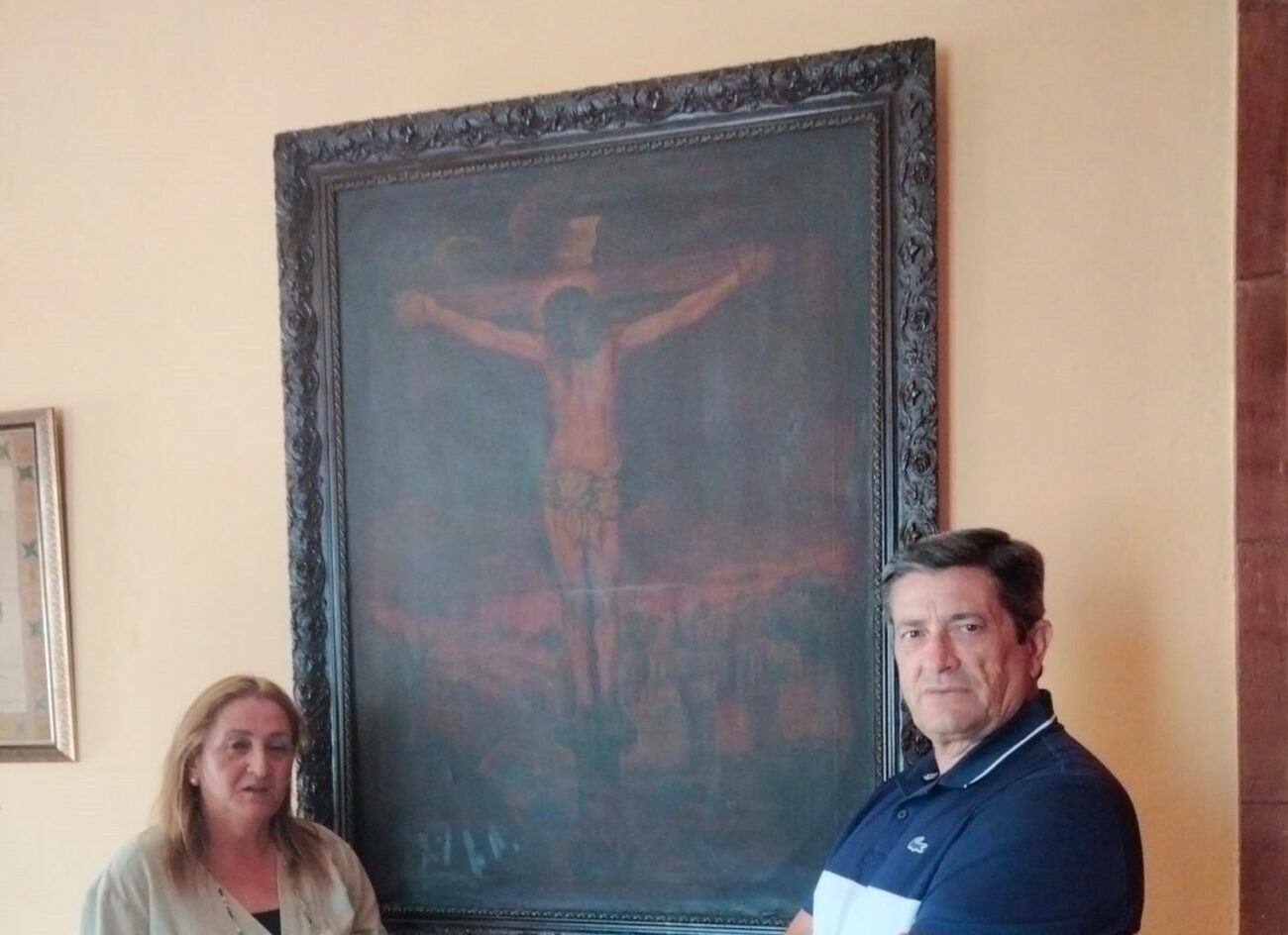 Esquelas.es | La capilla del cementerio de San Jos instala un cuadro centenario con la imagen de un Cristo