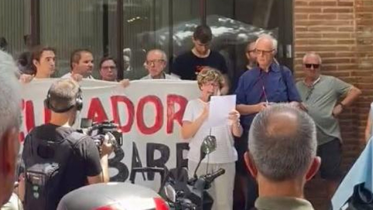 Esquelas.es | La inauguracin del Tanatorio de Sants de Barcelona se ha visto alterada por la protesta vecinal