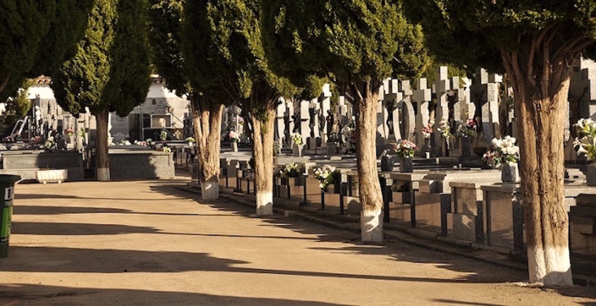 Esquelas.es | El cementerio municipal de Valdepeas ampla su horario en hasta el prximo 31 de agosto