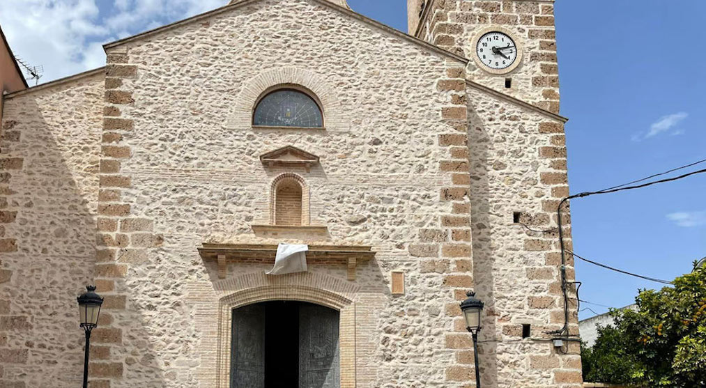 Esquelas.es | Bufali celebra un acto de reparacin tras la profanacin de sepulturas en el cementerio municipal