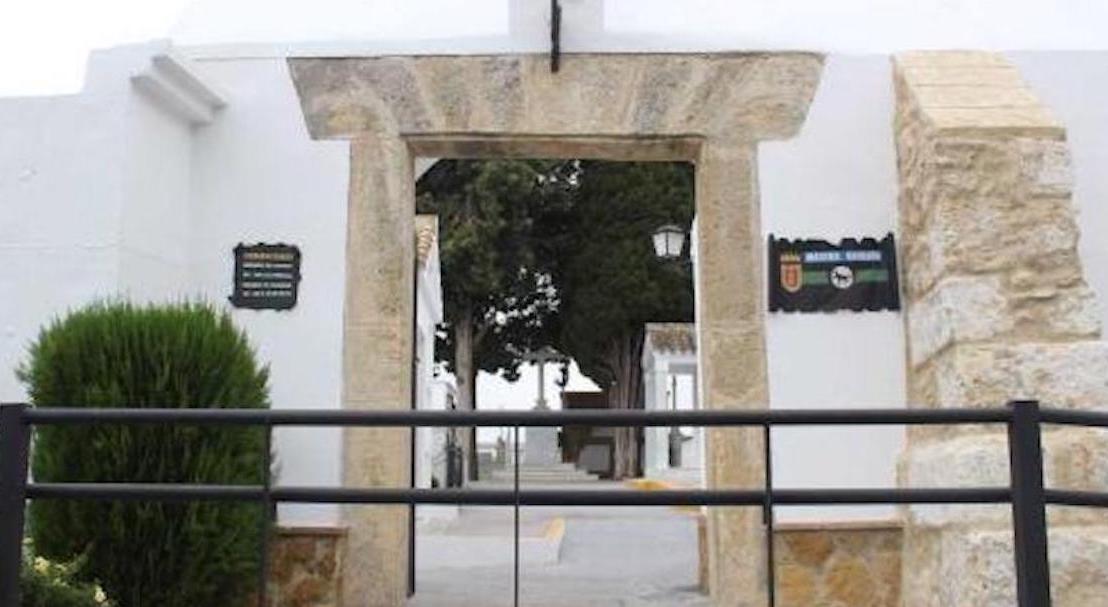 Esquelas.es | Arrancan las obras de mejora del pavimento del cementerio del municipal de Espera