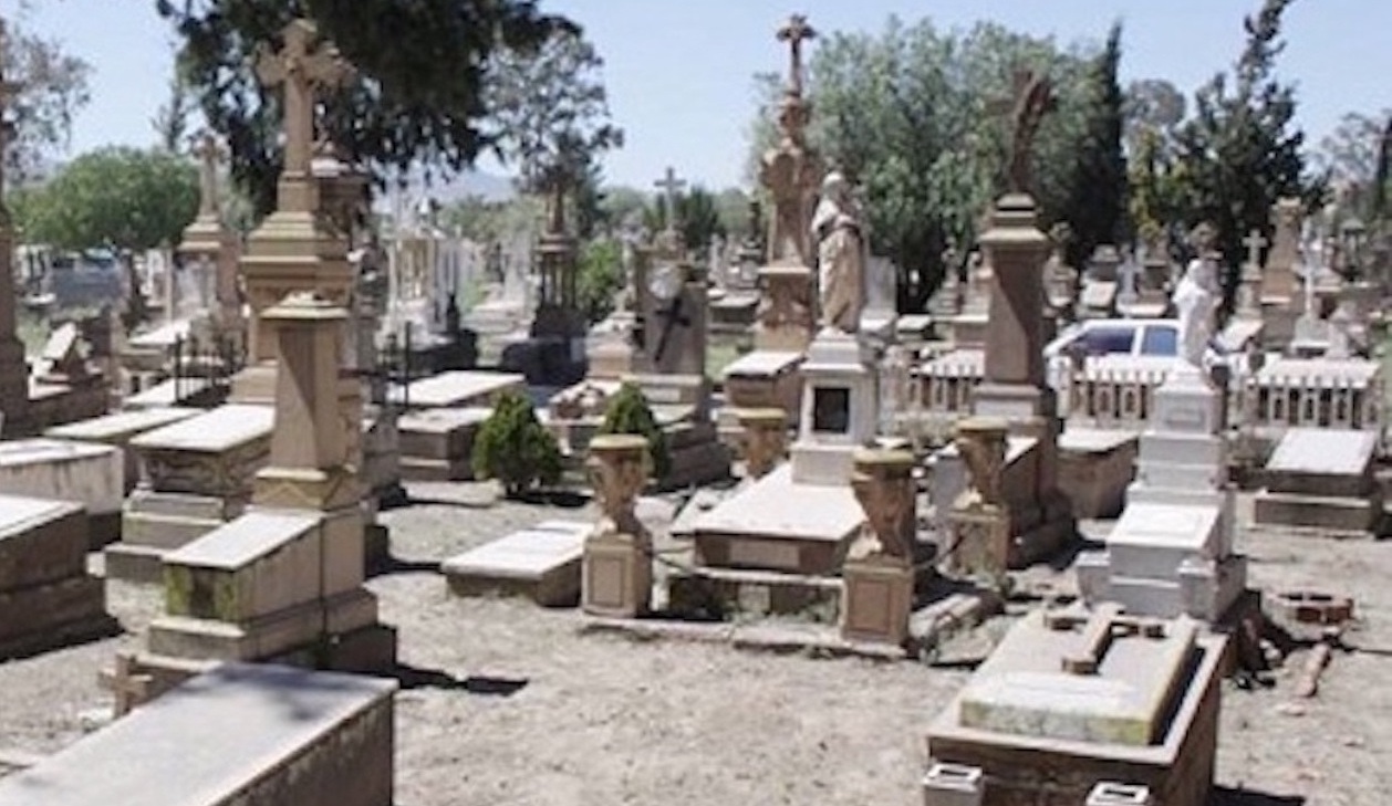 Esquelas.es | Obras de mejora y mantenimiento en el cementerio municipal de Aguilar de la Frontera