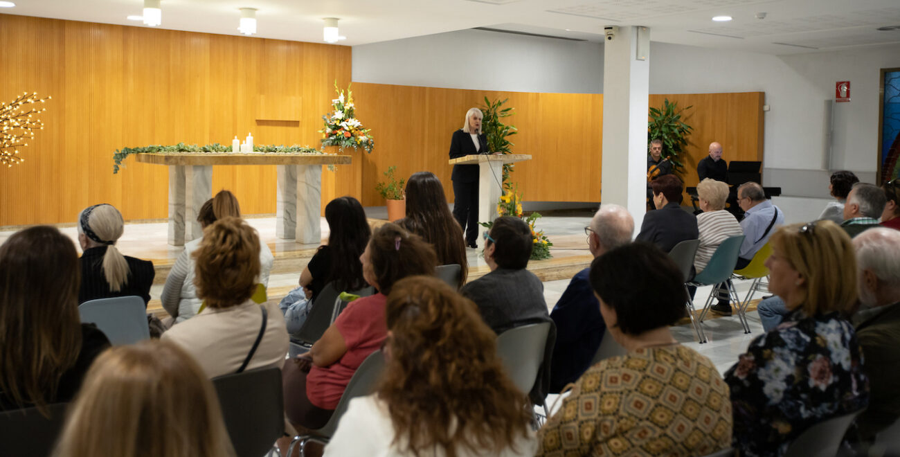 Esquelas.es | Ms de un centenar de personas participan en Alicante en el acto de homenaje ?La celebracin de una vida?