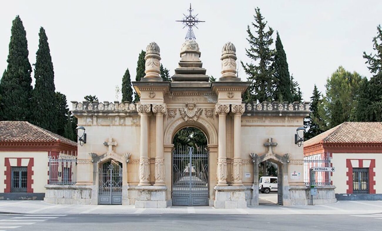 Esquelas.es | Las rutas guiadas por el Cementerio de Nuestro Padre Jesús de Murcia han sido todo un éxito