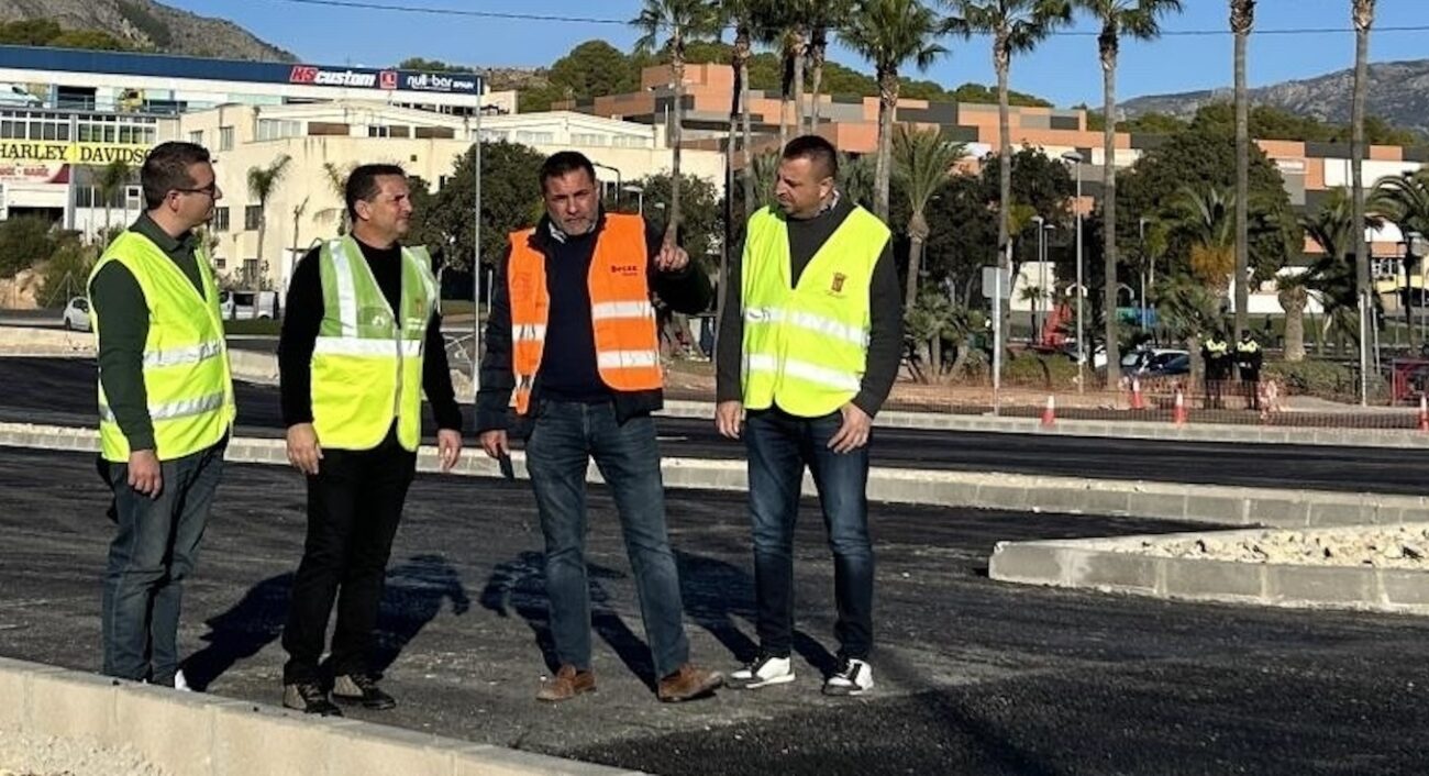 Esquelas.es | Habilitan un nuevo aparcamiento con capacidad para 112 plazas junto al cementerio de La Nuca