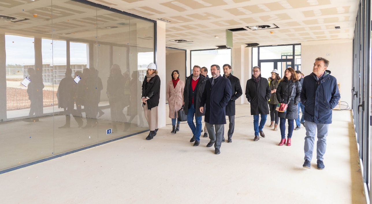 Esquelas.es | Inauguran el nuevo cementerio y tanatorio construido por una UTE, a cambio de llevar la gestin por 40 aos