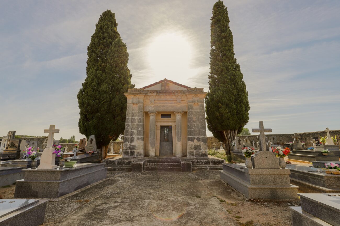 Esquelas.es | San Juan del Monte aprueba la nueva ordenanza para regular el uso del cementerio municipal