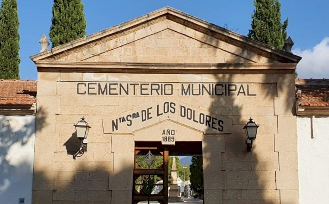 Esquelas.es | Crevillent inicia un estudio para actualizar la ordenanza de regularizacin del cementerio municipal
