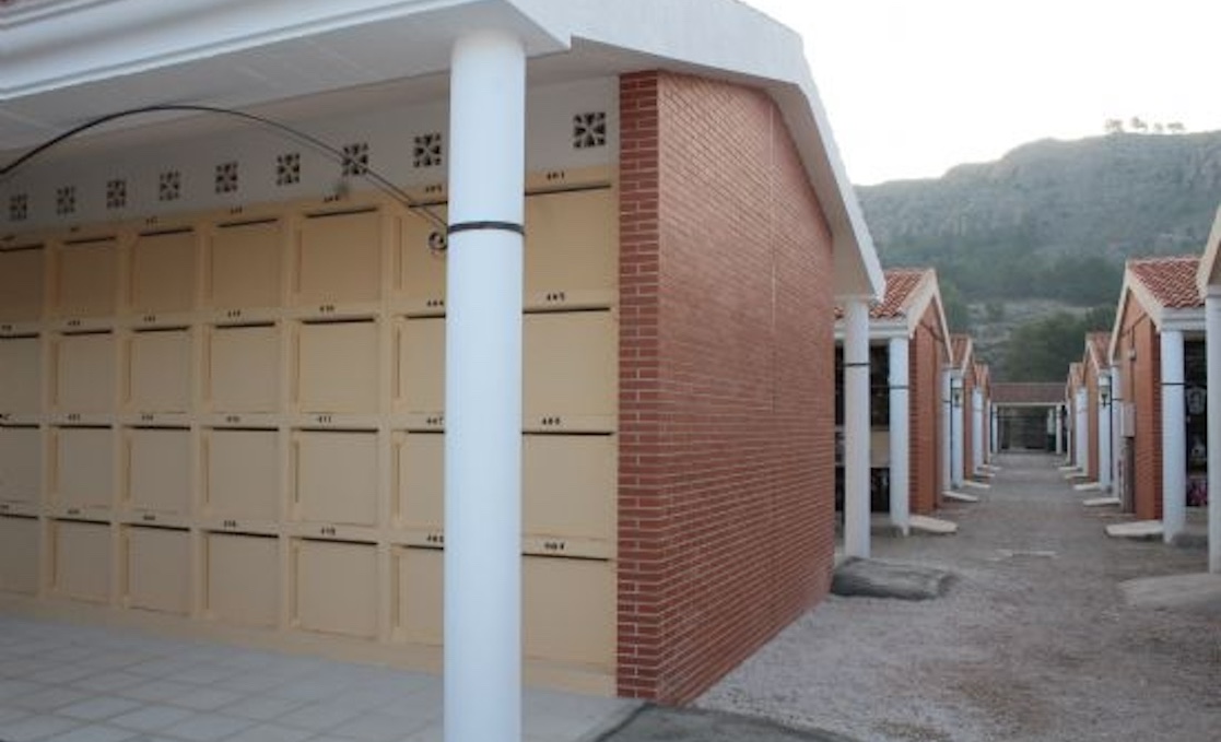 Esquelas.es | Finaliza la construccin de 160 nuevos nichos en el cementerio municipal de Jumilla